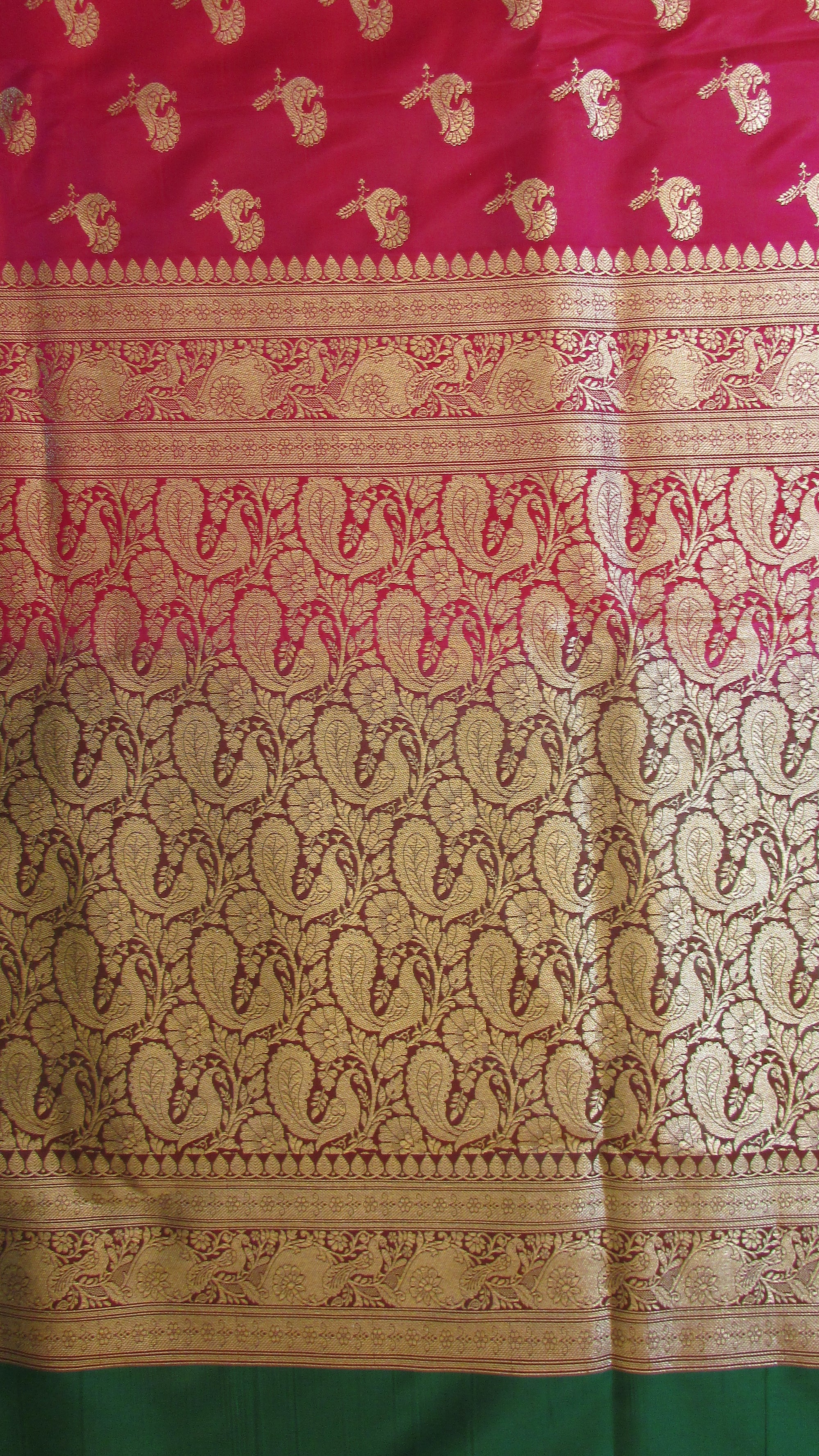 Saugandh Women's Magenta Banarasi Silk Saree by Saundarya