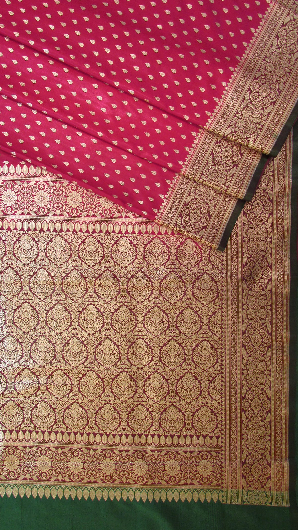 Saugandh Women's Magenta Banarasi Silk Saree by Saundarya