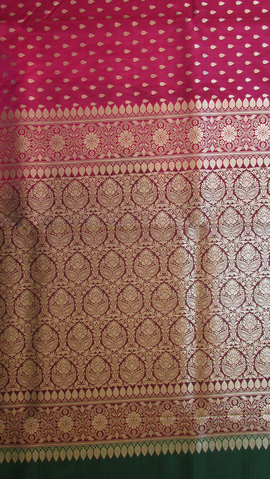 Saugandh Women's Magenta Banarasi Silk Saree by Saundarya