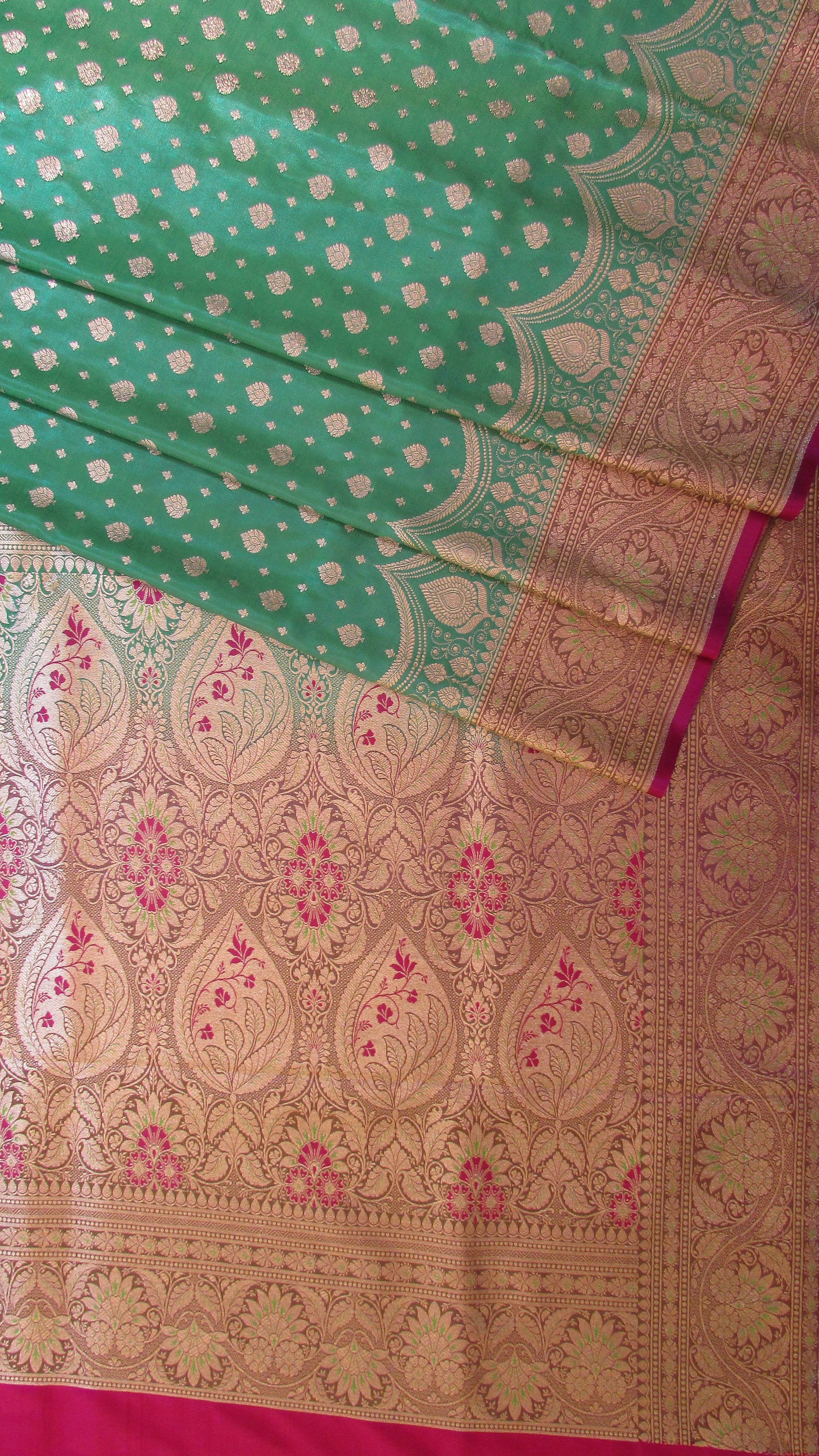 Saugandh Women's Light Green Banarasi Silk Saree by Saundarya