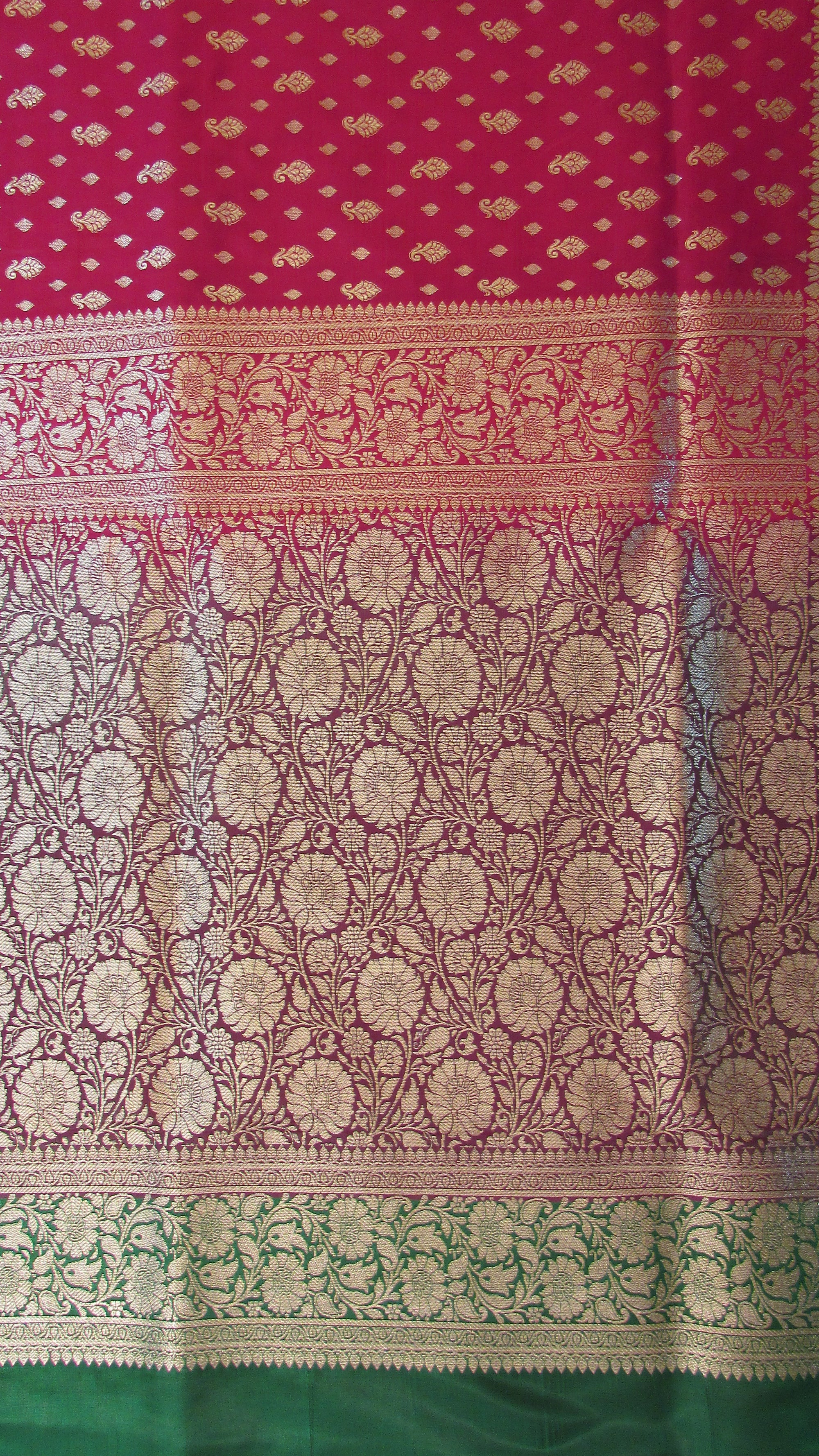 Saugandh Women's Magenta Banarasi Silk Saree by Saundarya