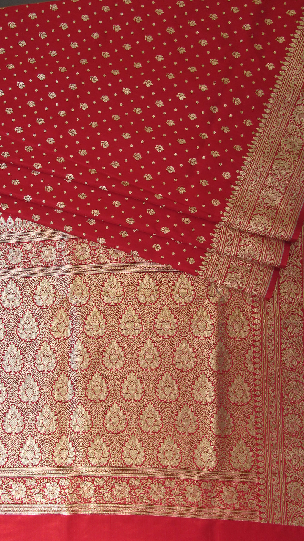 Saugandh Women's Red Banarasi Silk Saree by Saundarya